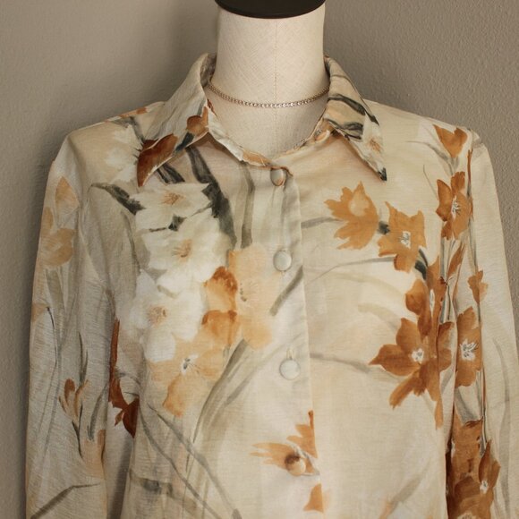 Vintage Cropped Floral Button Up - Picture 4 of 5